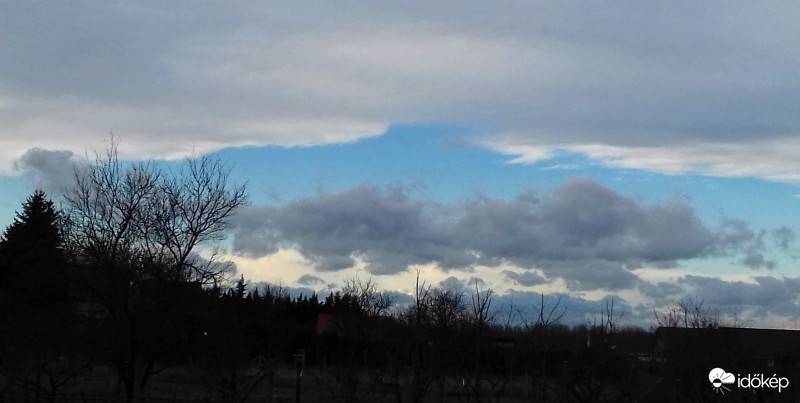 Mai csipetnyi kék :)