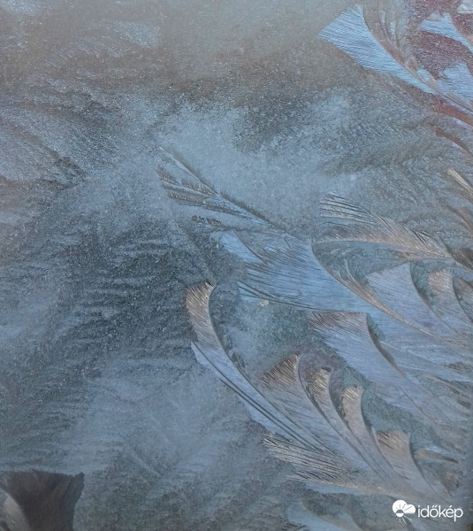 Jégrajzolta ablakdísz 2.