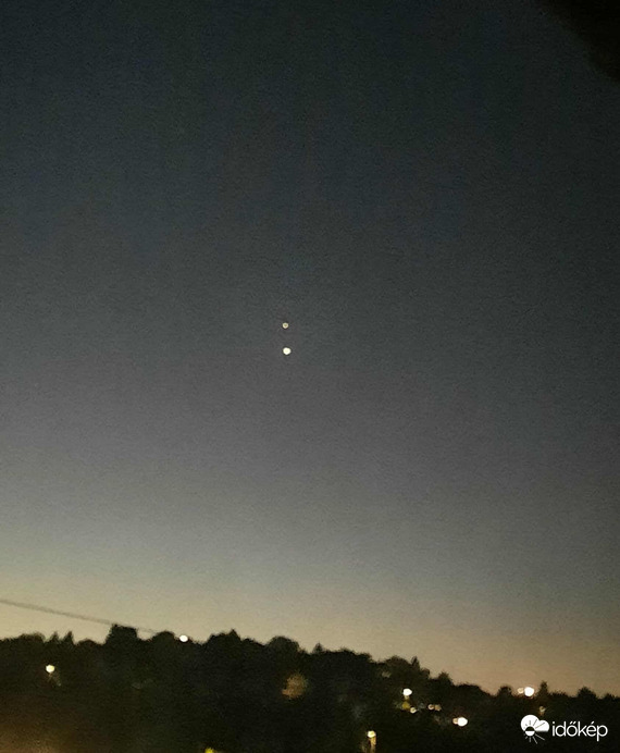 Vénusz és Jupiter