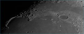 A Sinus Iridium és a Plato-kráter