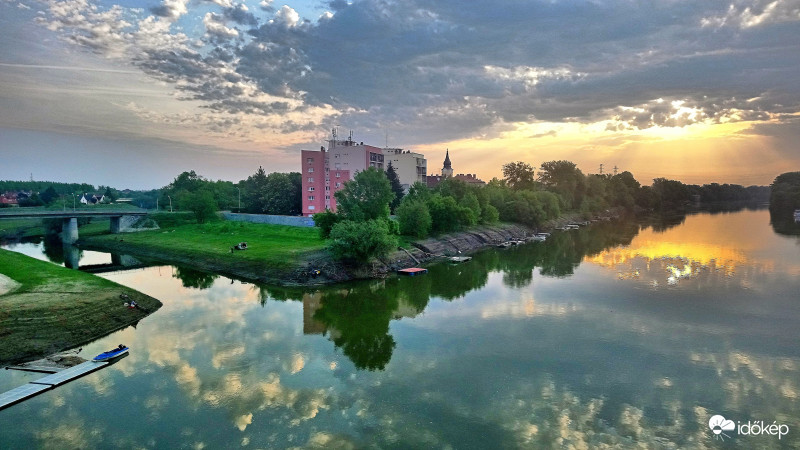 Szolnok reggel 