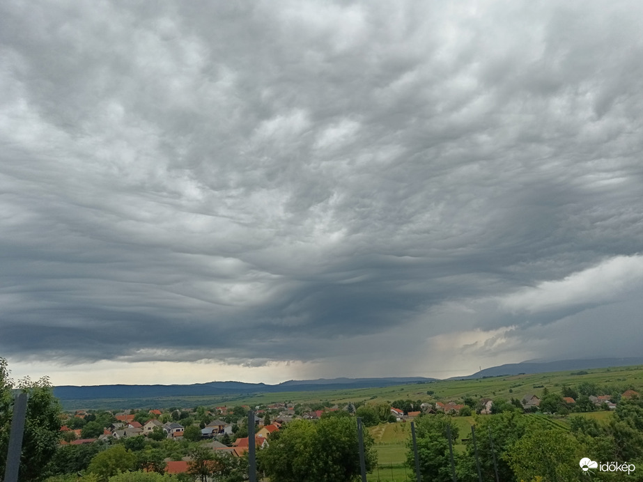 Karácsond