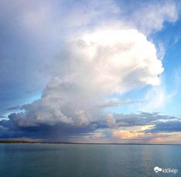 Zivatar a Balatonnál