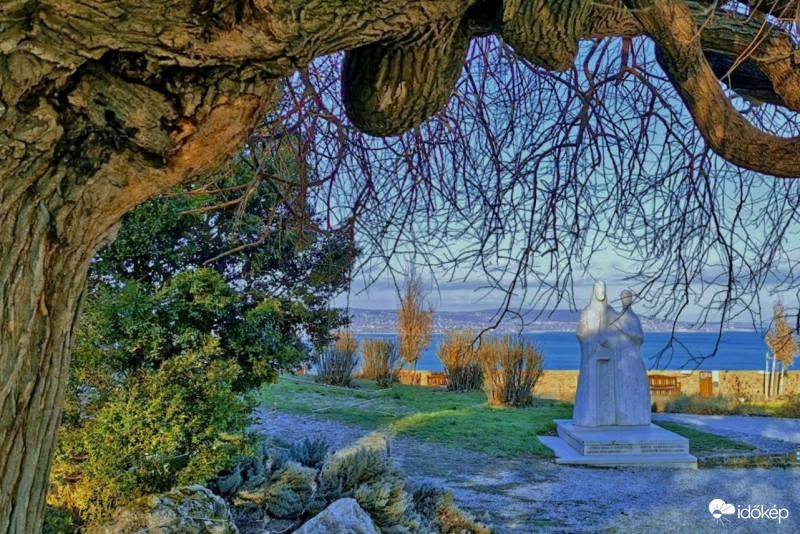 Arannyal festett Tihany.