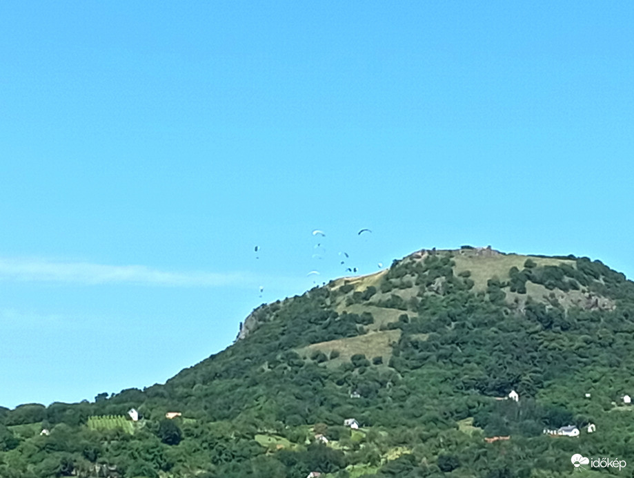 Siklóernyős tumultus 