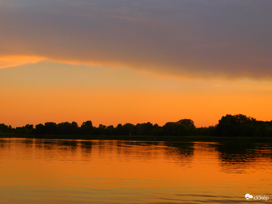 Naplemente a Tisza tavon