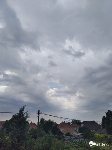 Felhők