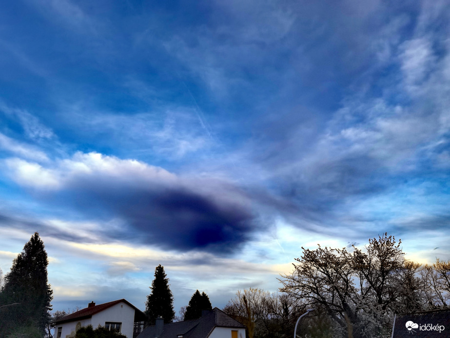 Naplemente helyett délutáni felhővarázs 