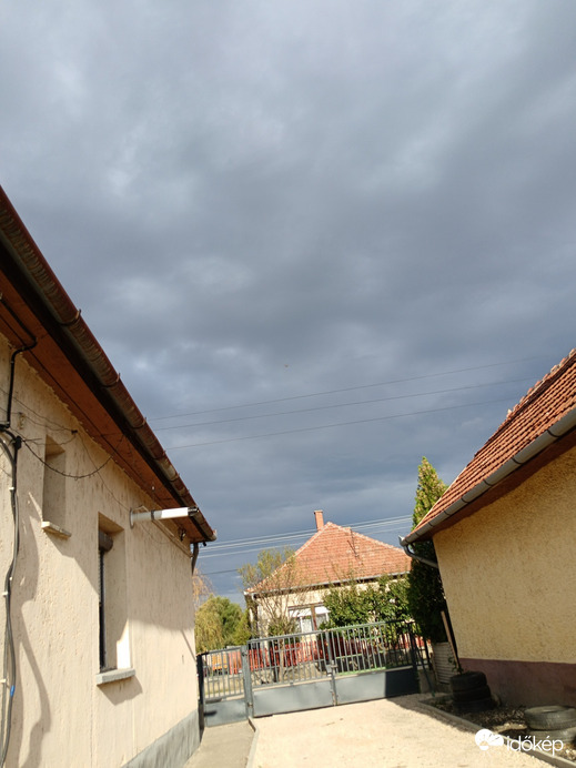 Jászladány