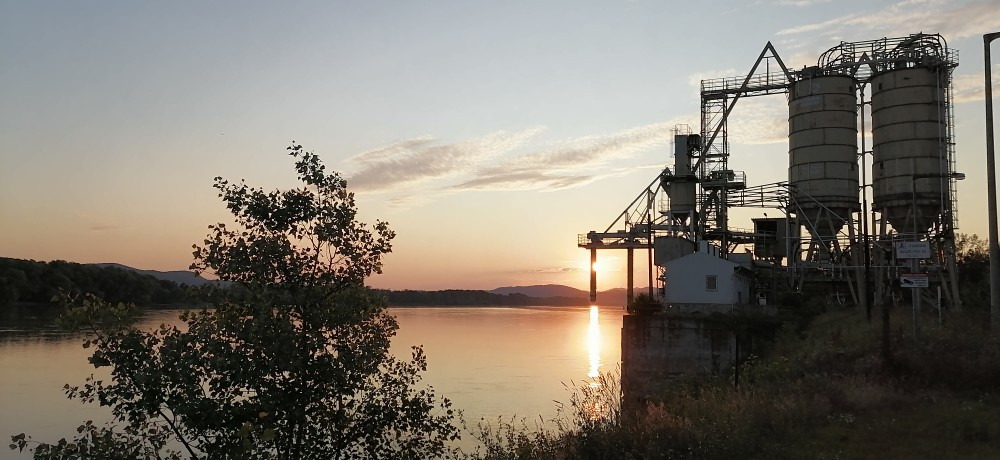 Vác