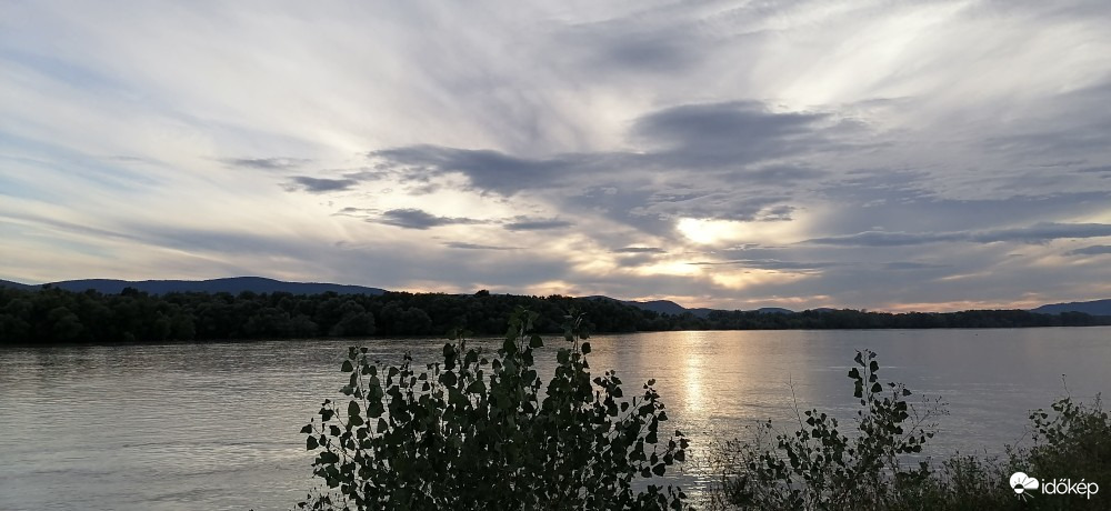 Vác