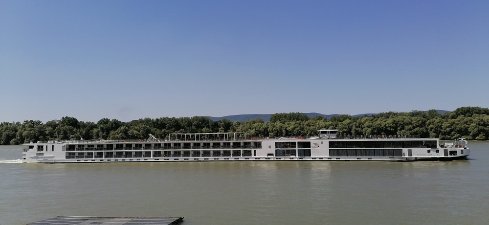 Vác