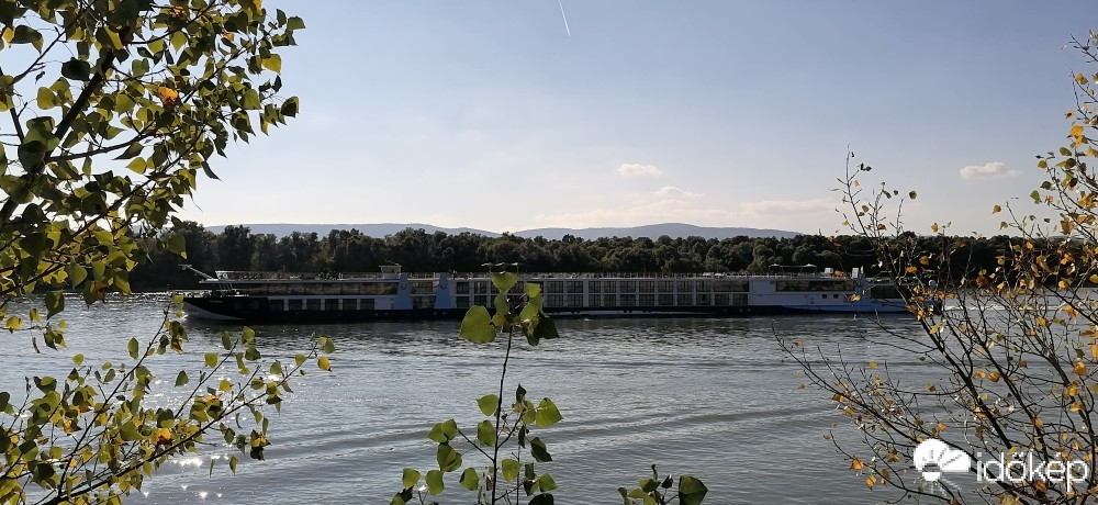 Vác