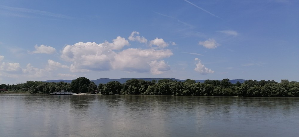Vác