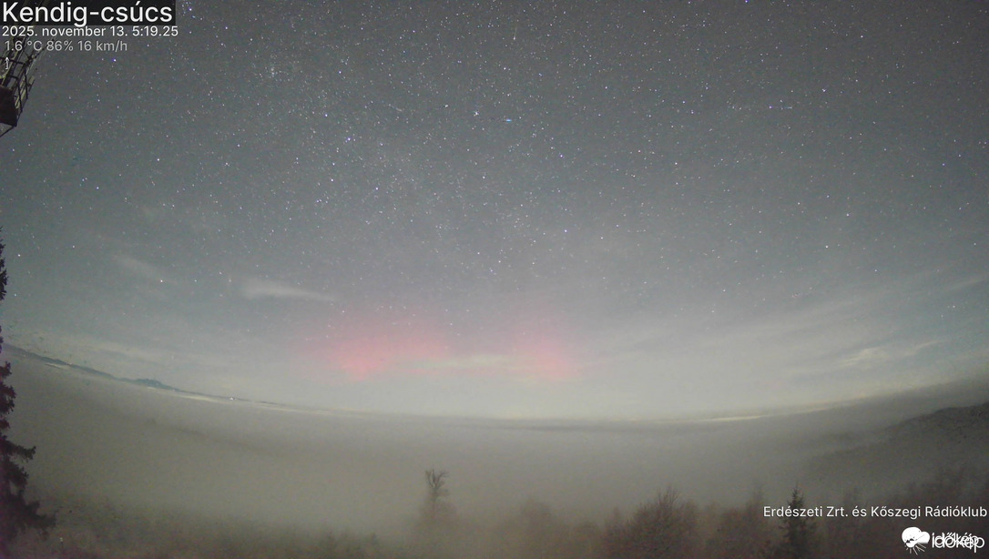 Ma hajnalban ismét feltűnt a sarki fény