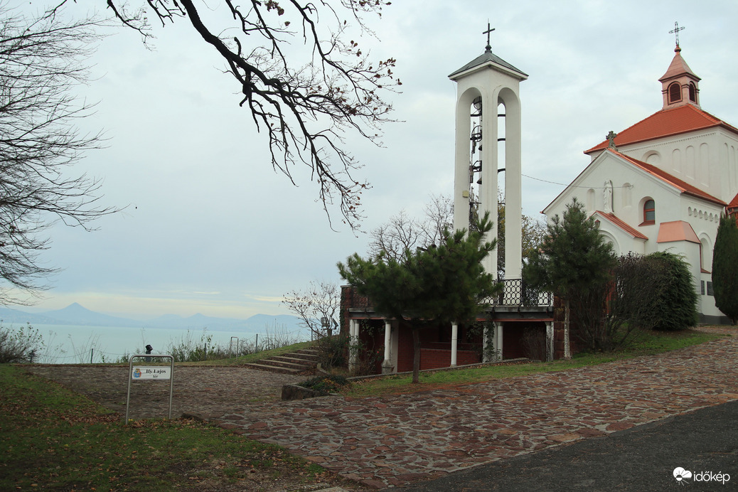 A Fonyódi Sípos hegyi kis templom