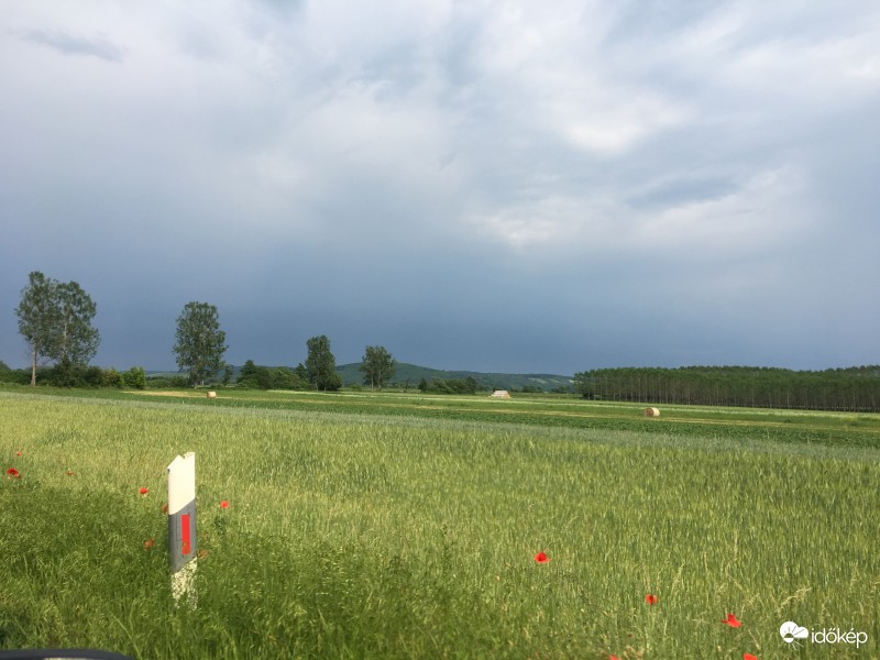 Zivatar az országhatáron