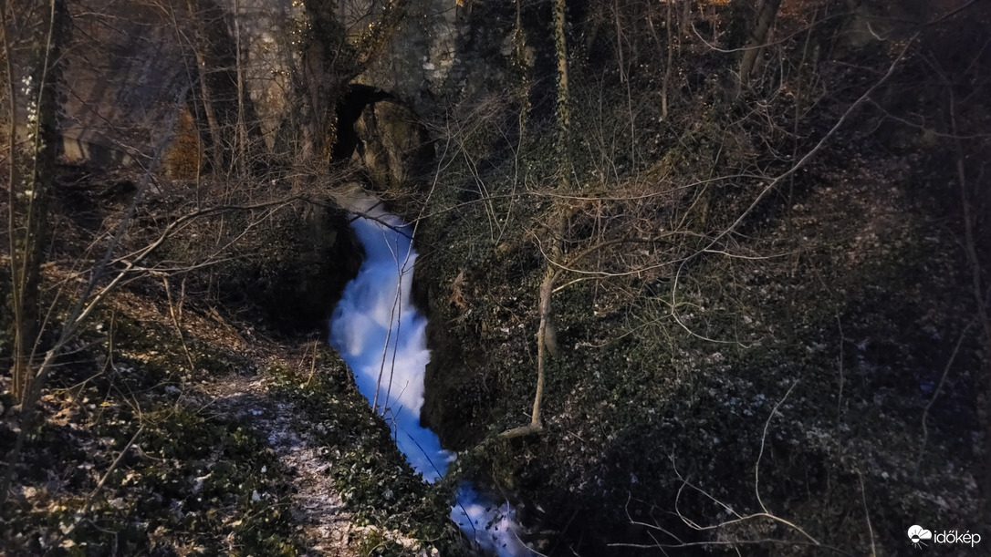 Garadna ("felső" vízesés, a tó túlfolyója)