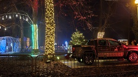 Mézeskalácsautó a Mesebirodalomban