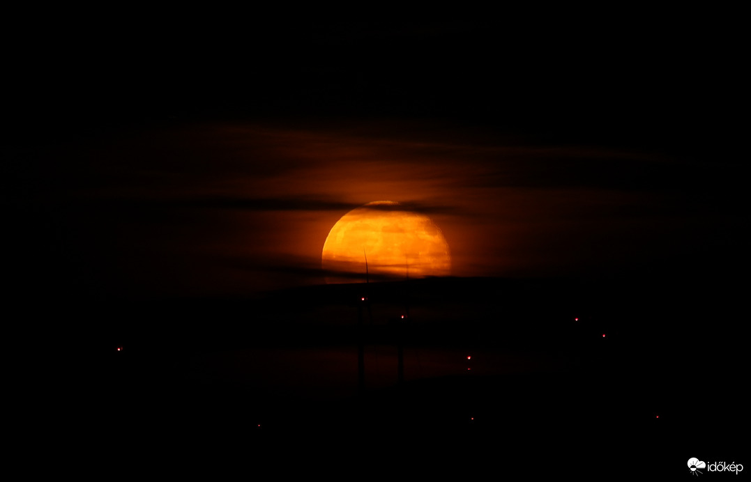 Ébredő kistestvér