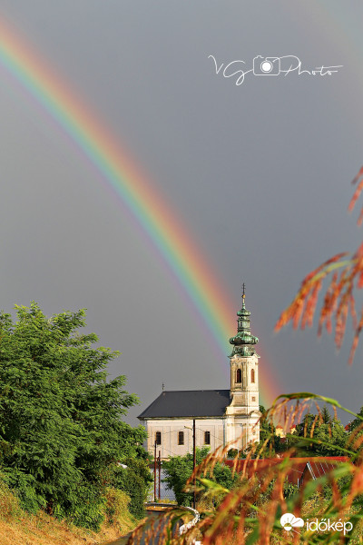 Szivárvány Eger felett