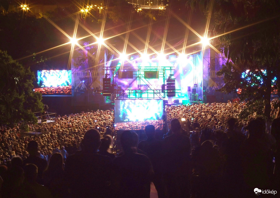 Tabáni szabadtéri koncert (Neoton) :)
