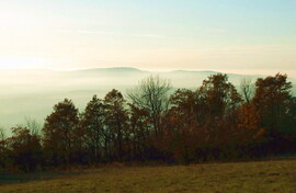 Őszi köd a völgyben 