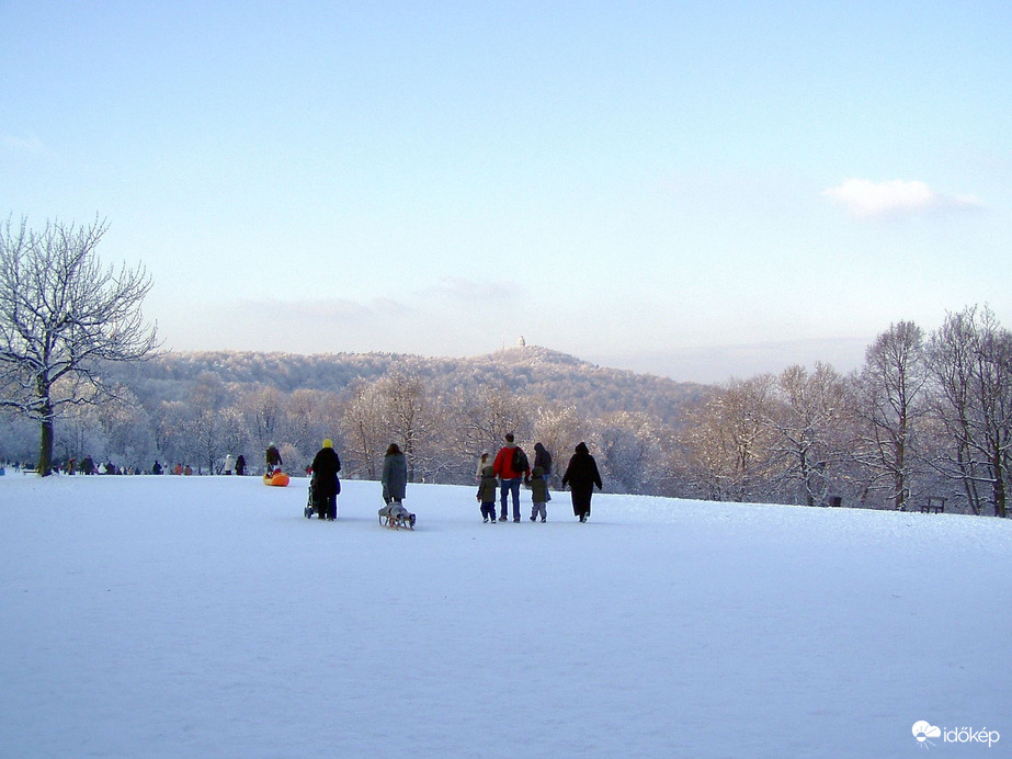 Irány a hómező! :) 