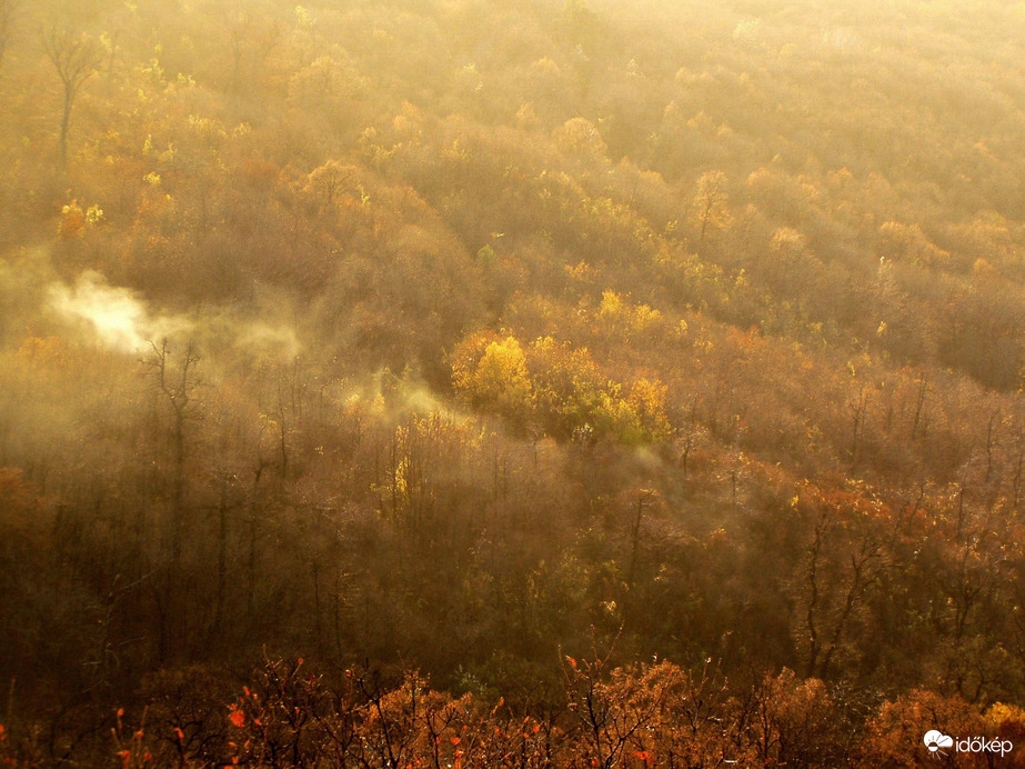 Alkonyati fényben, a kilátó alatt 