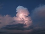 Belülről megvilágított cumulus