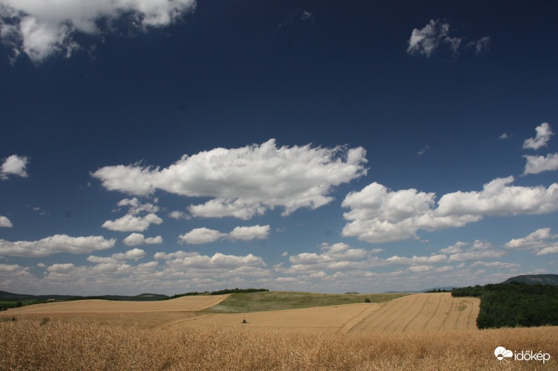 Délutáni felhők