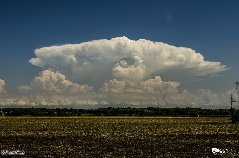 Cumulonimbus incus 