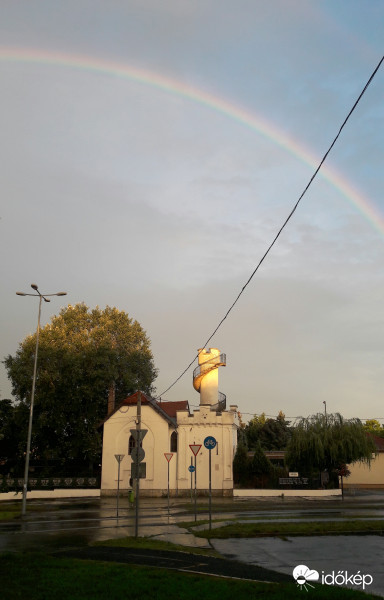 Szivárvány Kőbányán a Csősztorony felett
