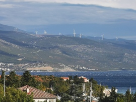 Szélkerekek a hegytetőn 