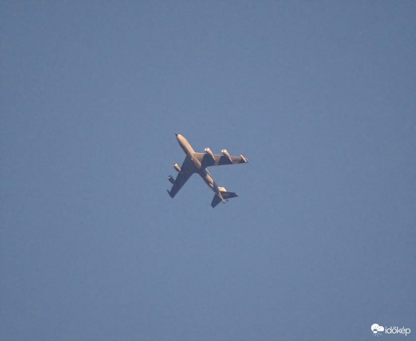 KC-135R
