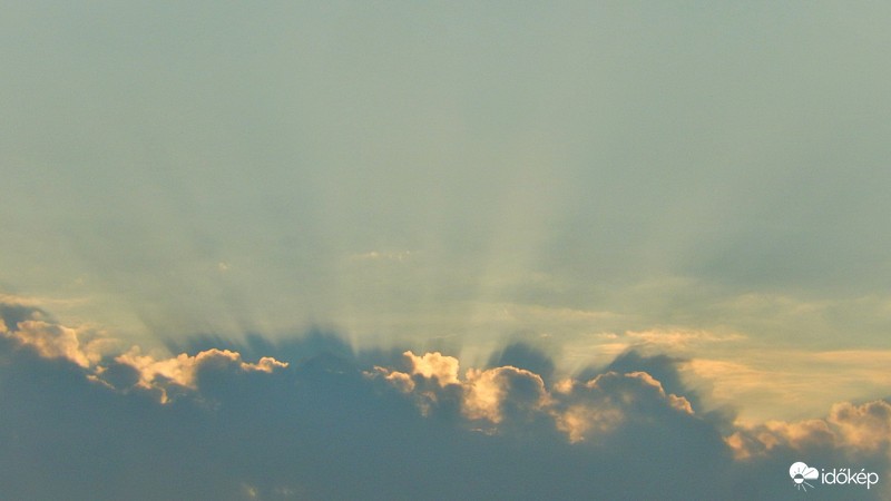 Árnyék és fény játéka.