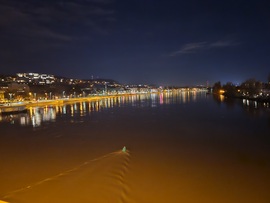 Áradó Duna éjjel