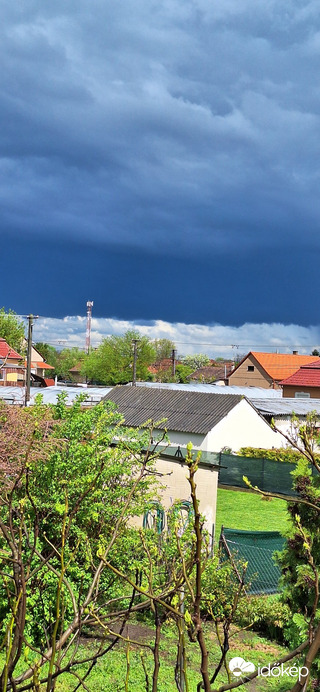 Kiskunlacháza