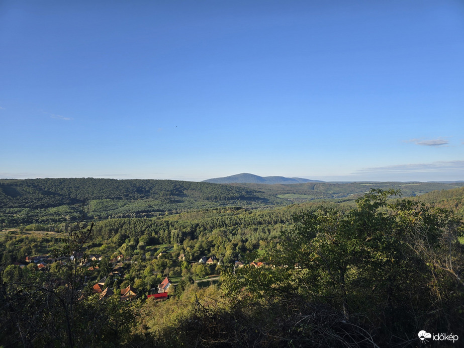 Alsópetény