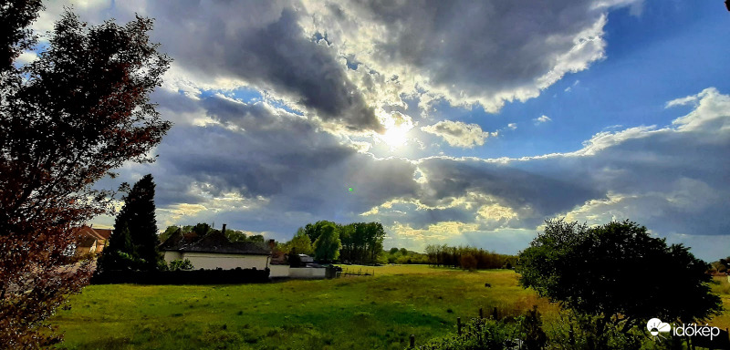 Tabdi csodás naplemente