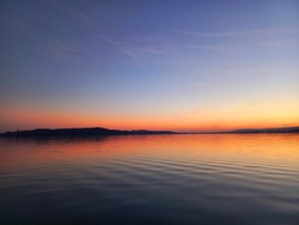 Naplemente a Balatonon vitorlásról