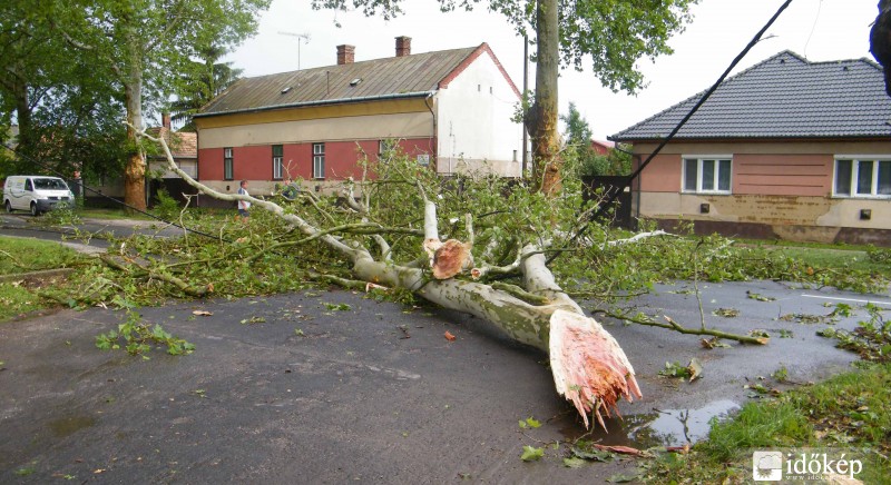 Forgalom elől elzárva