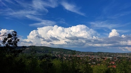 Délutáni zivatarok észak felé