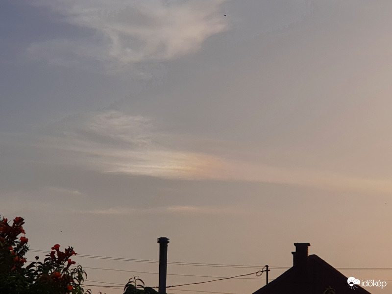 Ma esti melléknap(szerű)