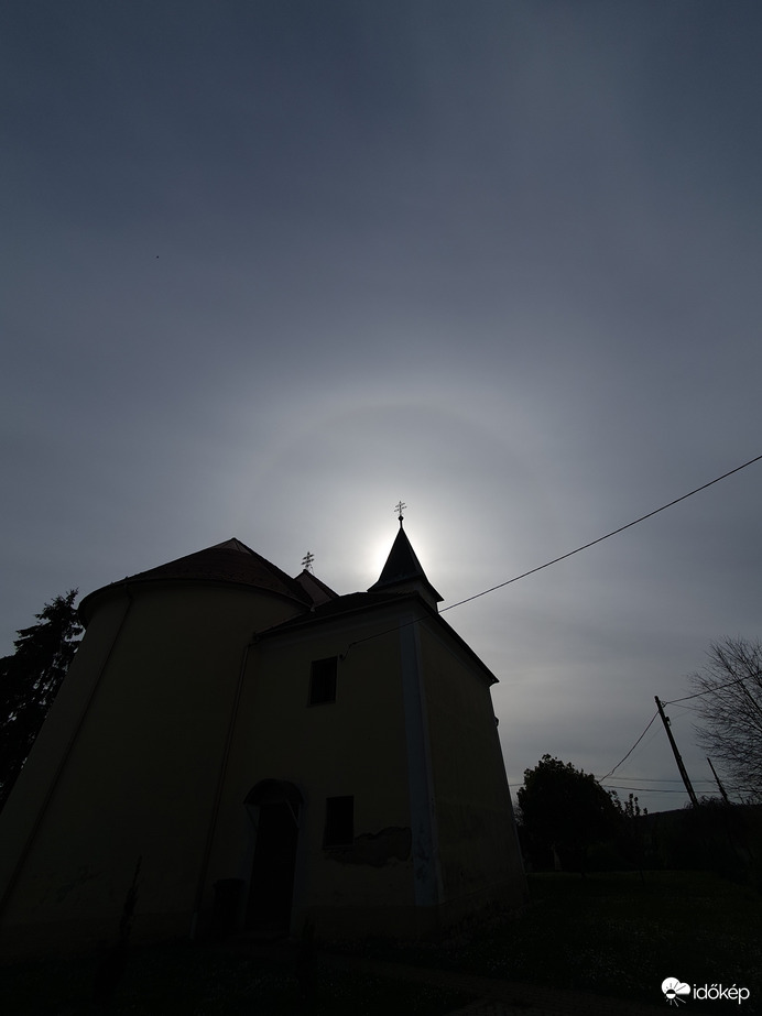 Nagylengyeli naphaló...avagy glória a templom felett 04.23