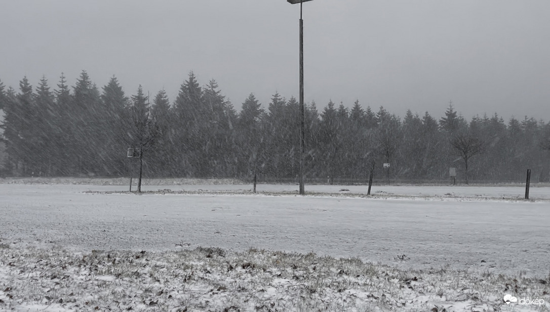 Itt már megtörtént a halmazállapot váltás (2)