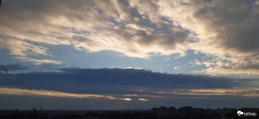 Napocskát ugyan nem látni... :)
