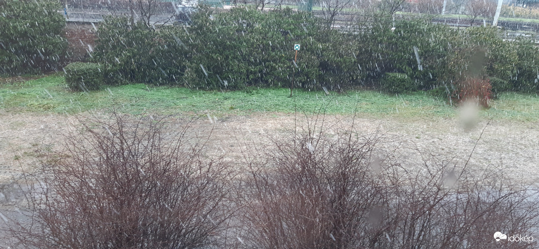 Szegeden is havazott délelőtt :)