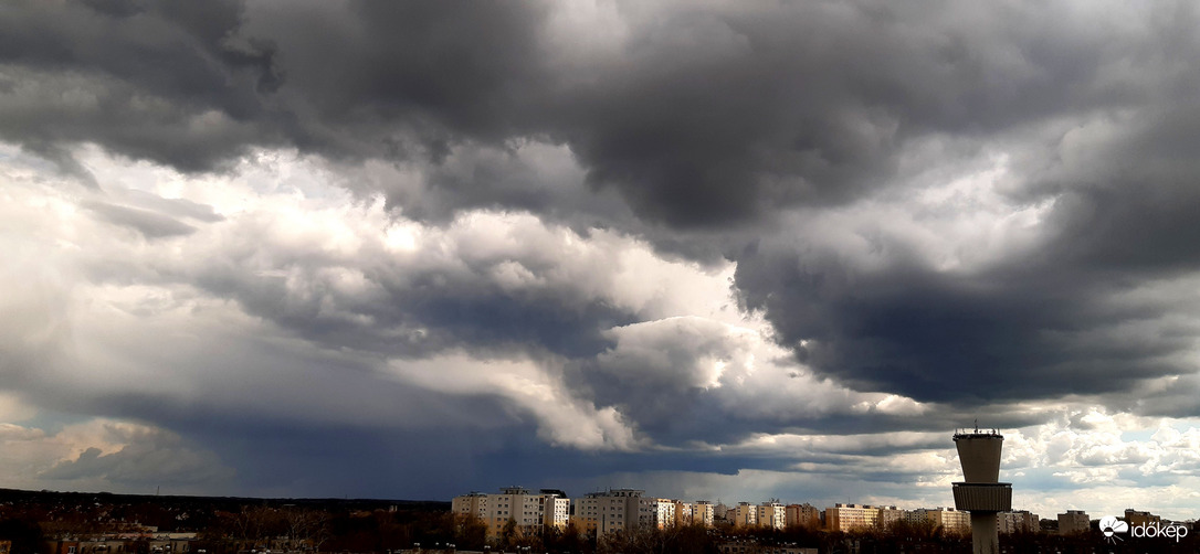 ....Szeged, már itt is esik 
