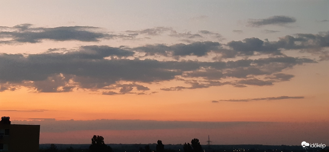 Trópusi napkelte /Szeged/ 